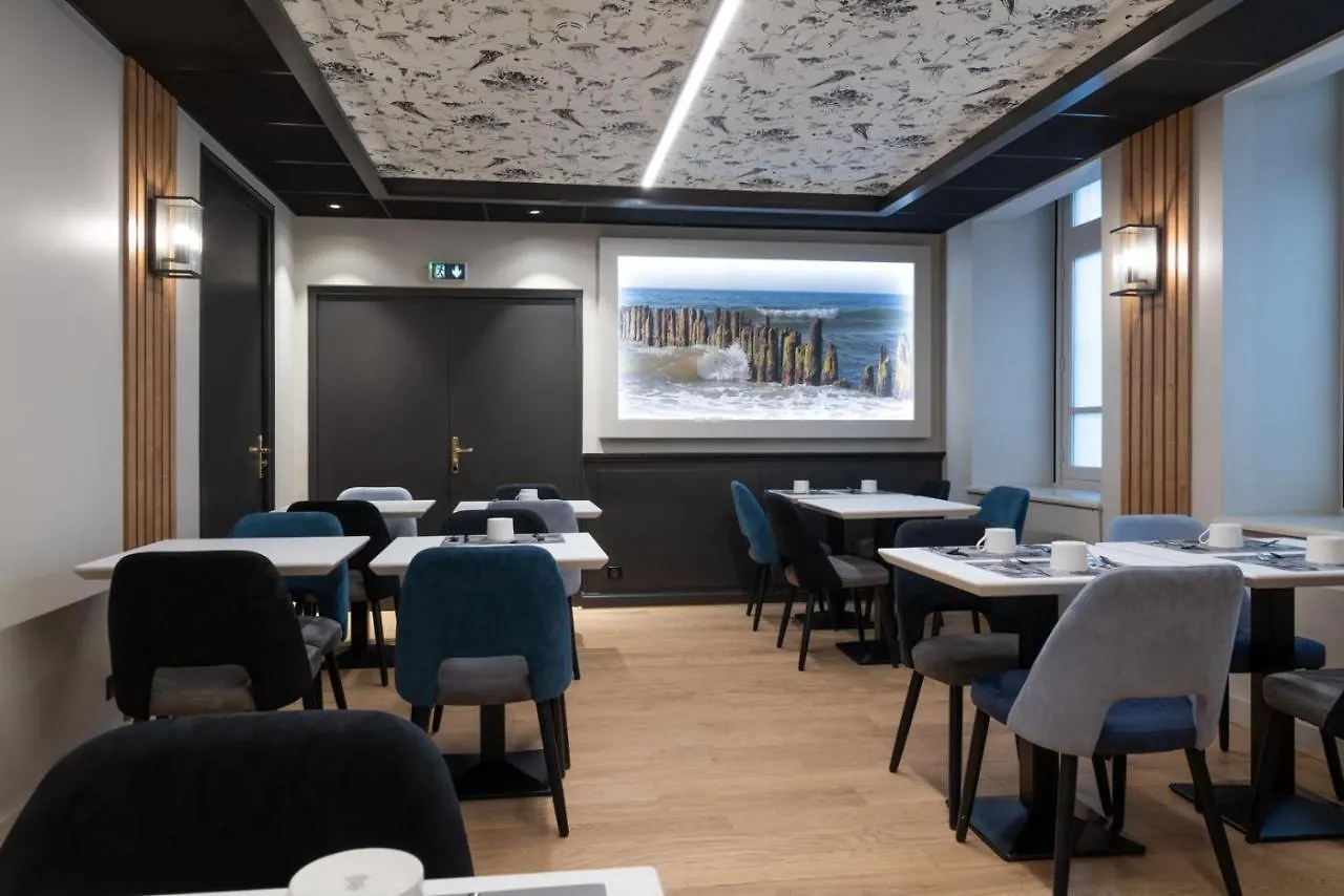 Hotel De L'Univers Saint-Malo 3*,  France